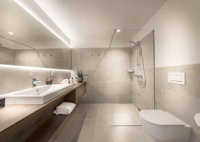 Ξενοδοχείο Melchior Park 4*